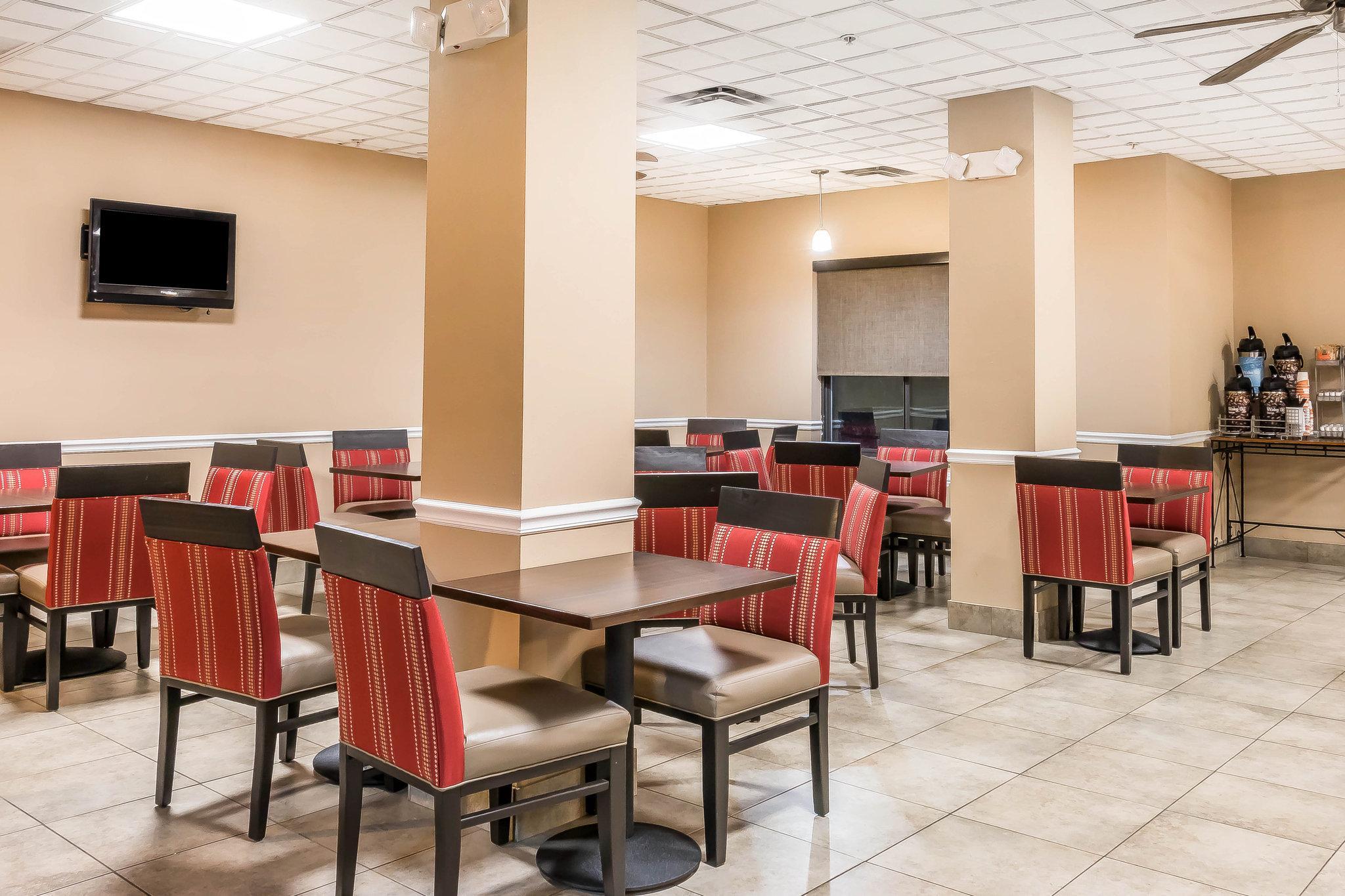 Comfort Suites Savannah North Port Wentworth Exterior photo