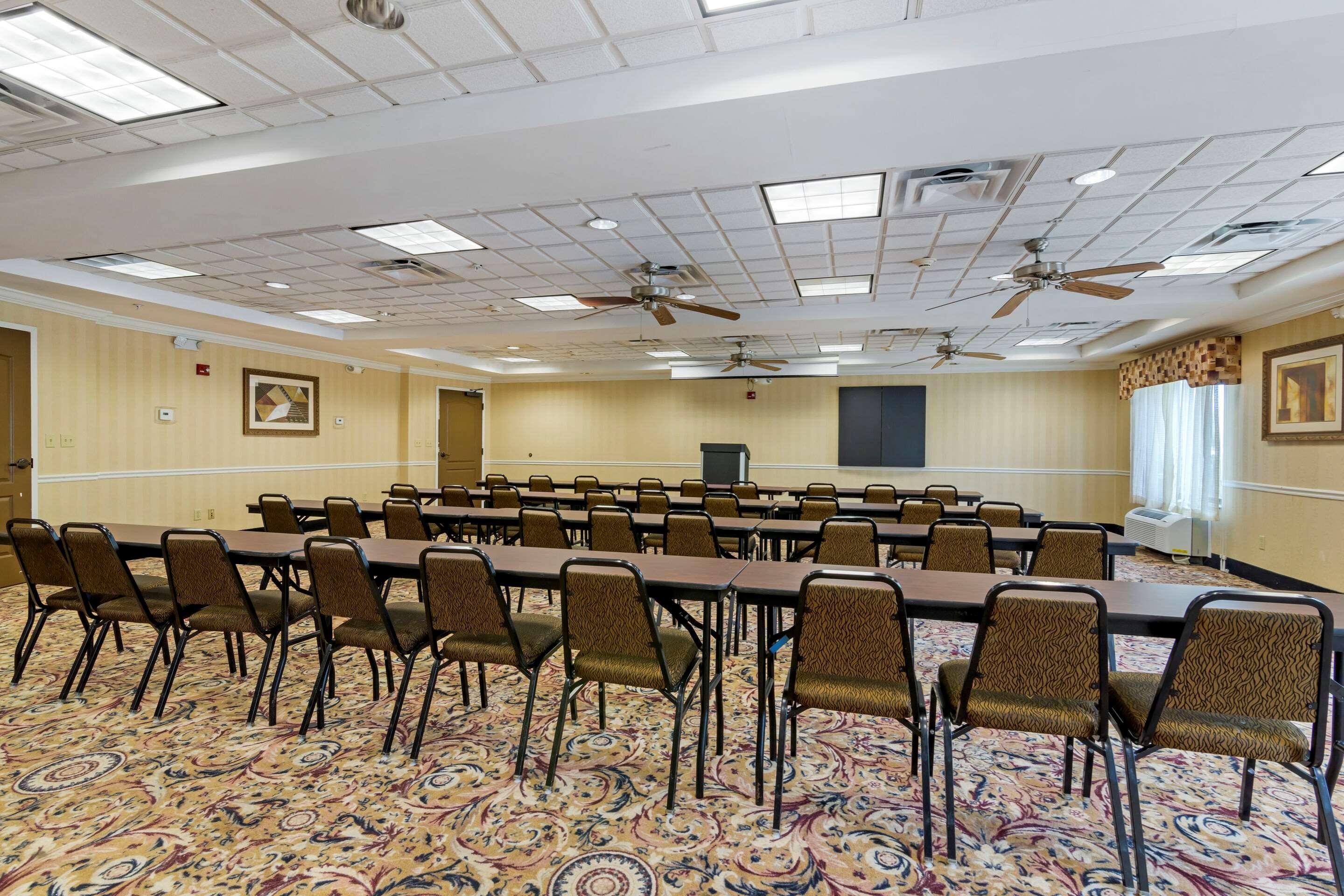 Comfort Suites Savannah North Port Wentworth Exterior photo