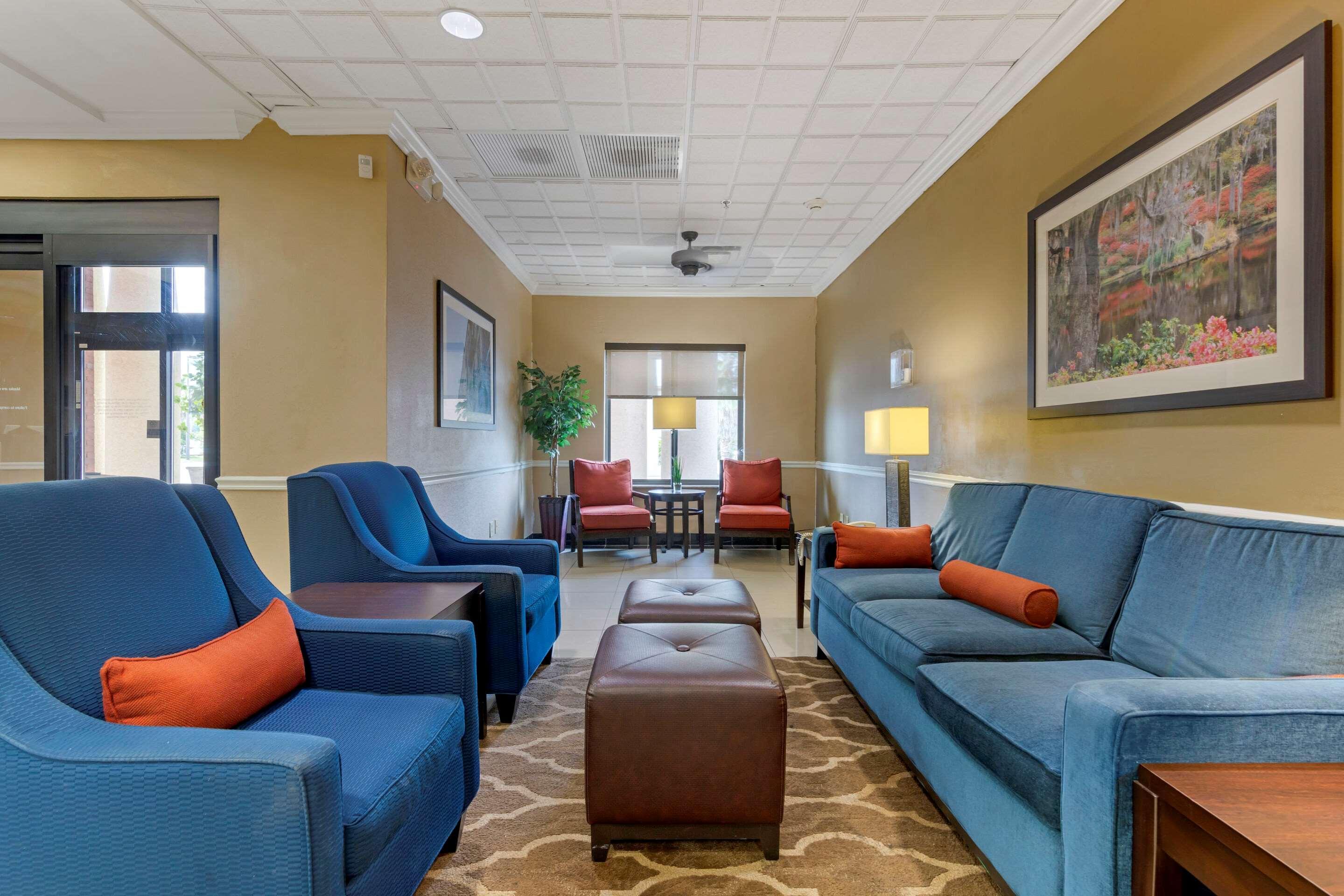 Comfort Suites Savannah North Port Wentworth Exterior photo
